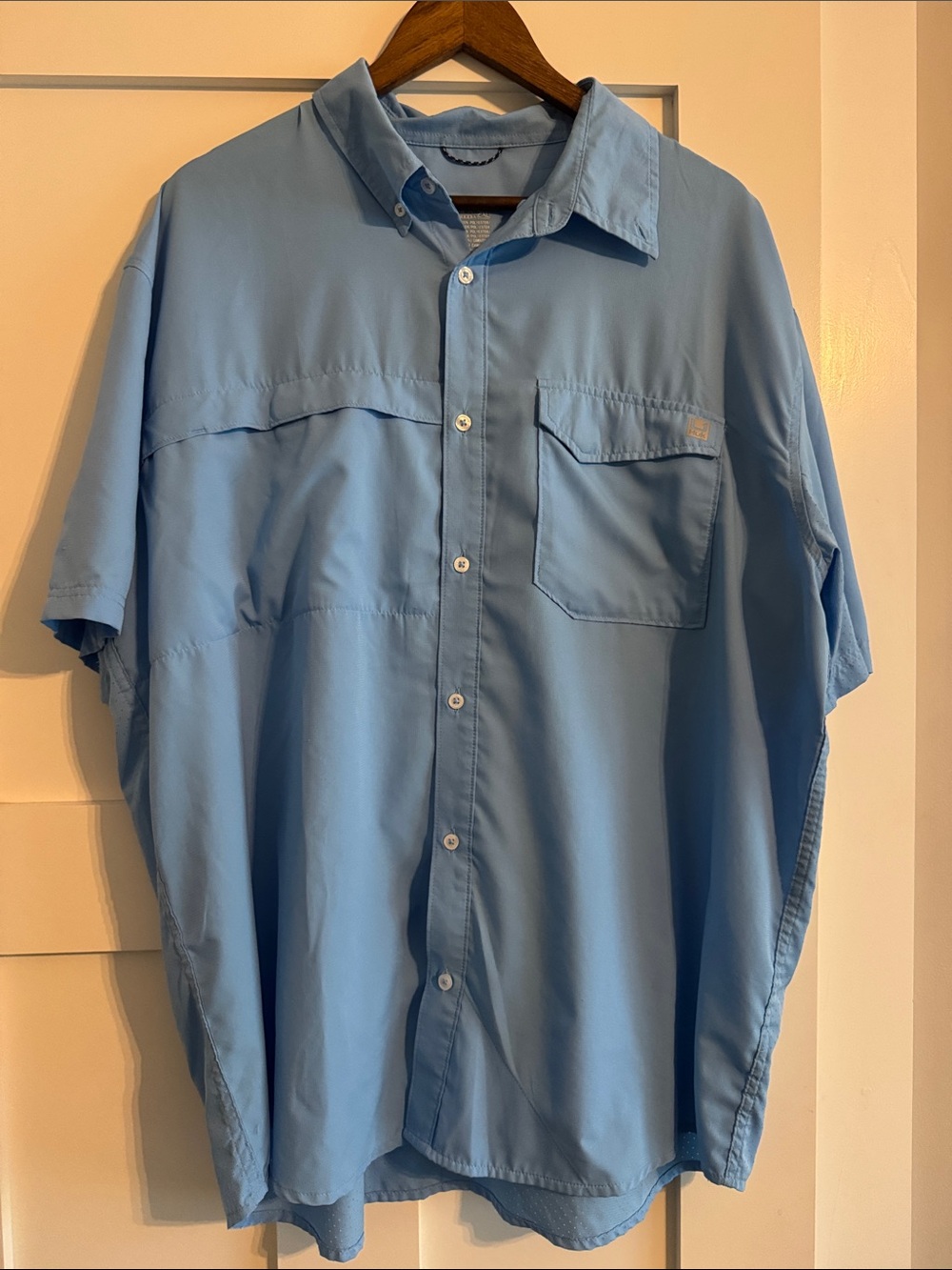 HUK short sleeve button ups